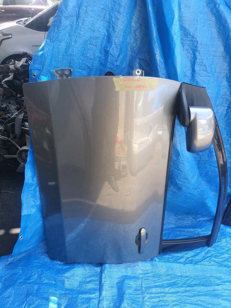 PUERTA DELANTERA LH NISSAN WINGROAD 2005-2018 WAGON Y12 JY12