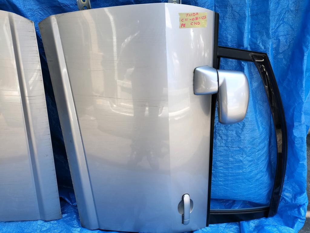 PUERTA DELANTERA LH NISSAN TIIDA 2004-2012 SEDAN SC11 SJC11
