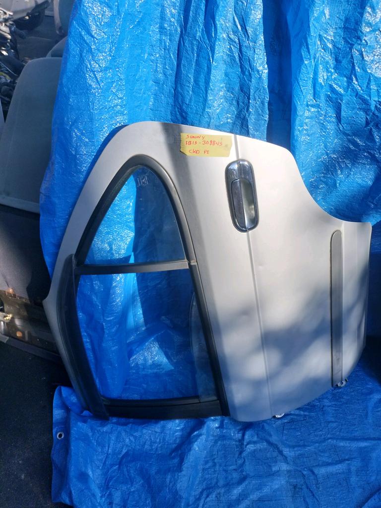 PUERTA POSTERIOR LH NISSAN SUNNY 1998-2004 SEDAN B15 SB15