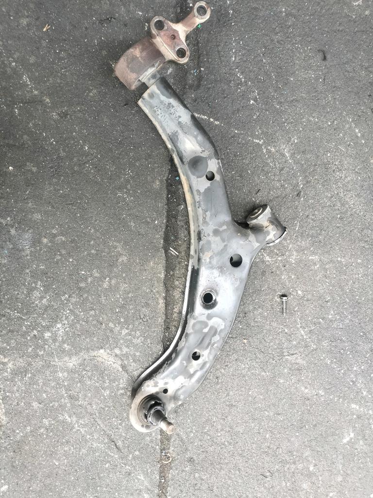 TRAPECIO LH NISSAN SUNNY 1998-2004 SEDAN B15 SB15