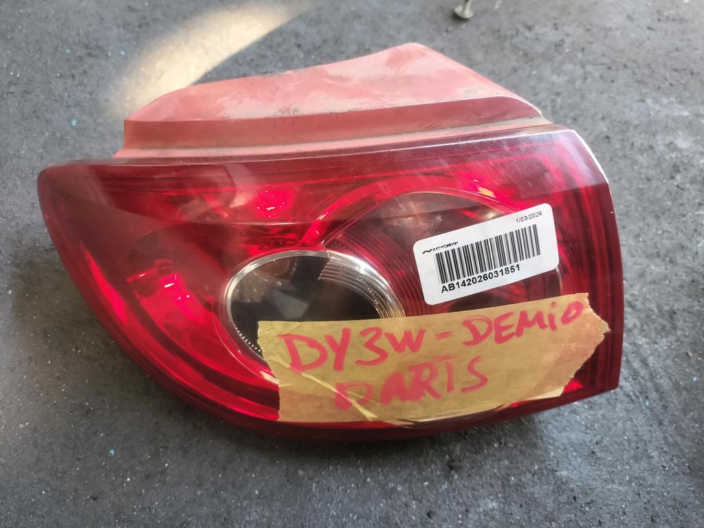 FARO POSTERIOR LH MAZDA DEMIO 2002-2007 HATCHBACK DY3R DY5W
