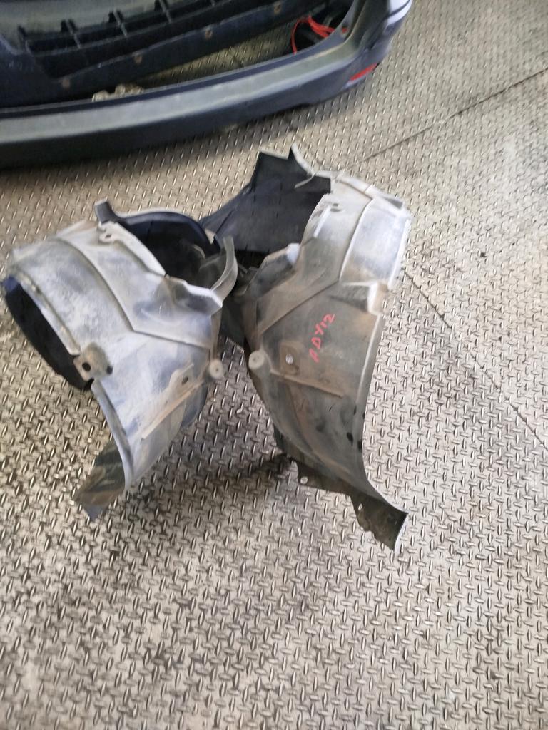 PLASTICO DE GUARDAFANGO PAR NISSAN AD VAN 2006-2021 VAN VY12 Y12