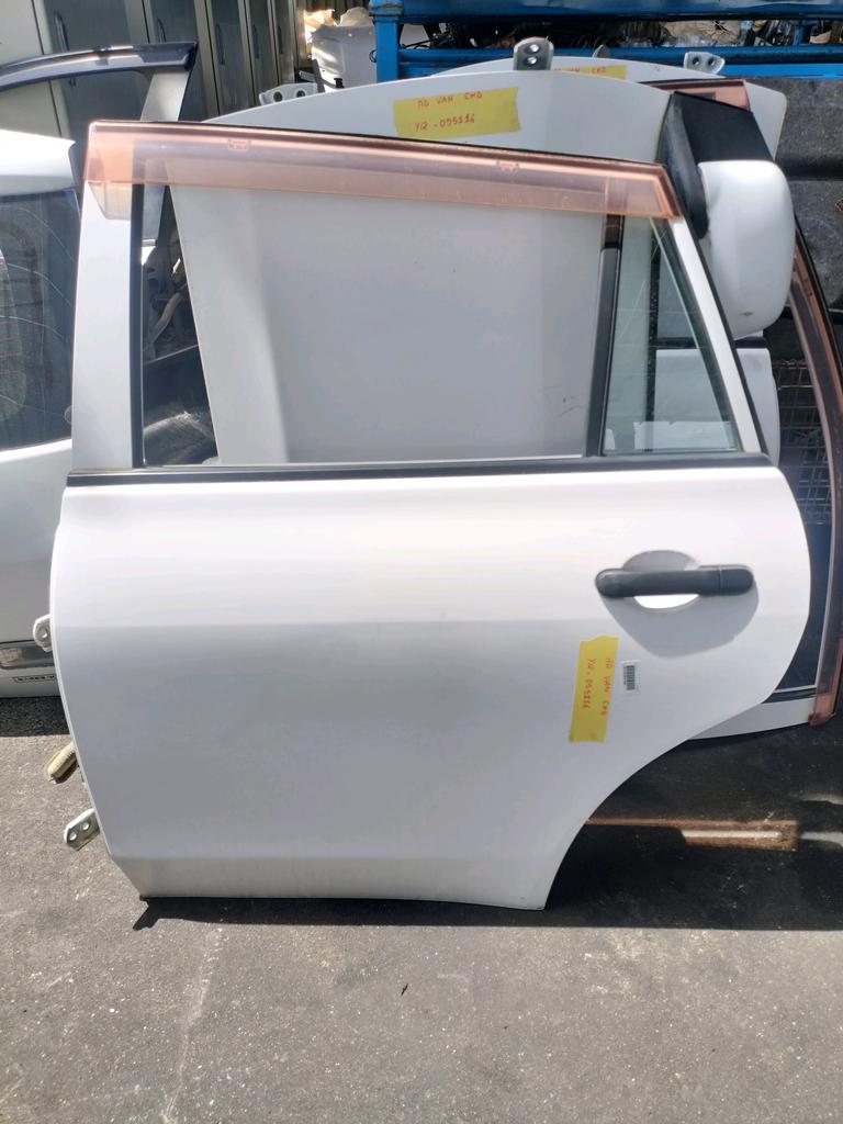 PUERTA POSTERIOR LH NISSAN AD VAN 2006-2021 VAN VY12 Y12