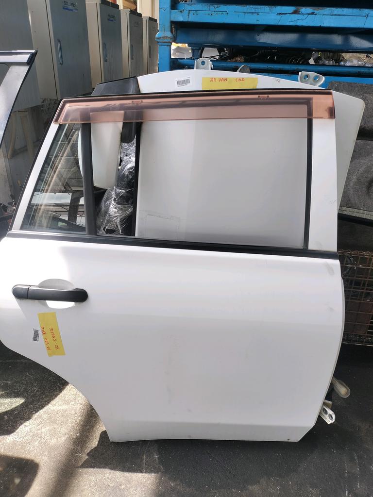 PUERTA POSTERIOR RH NISSAN AD VAN 2006-2021 VAN VY12 Y12