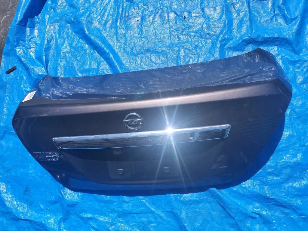 MALETERA NISSAN TIIDA 2004-2012 SEDAN SC11 SJC11