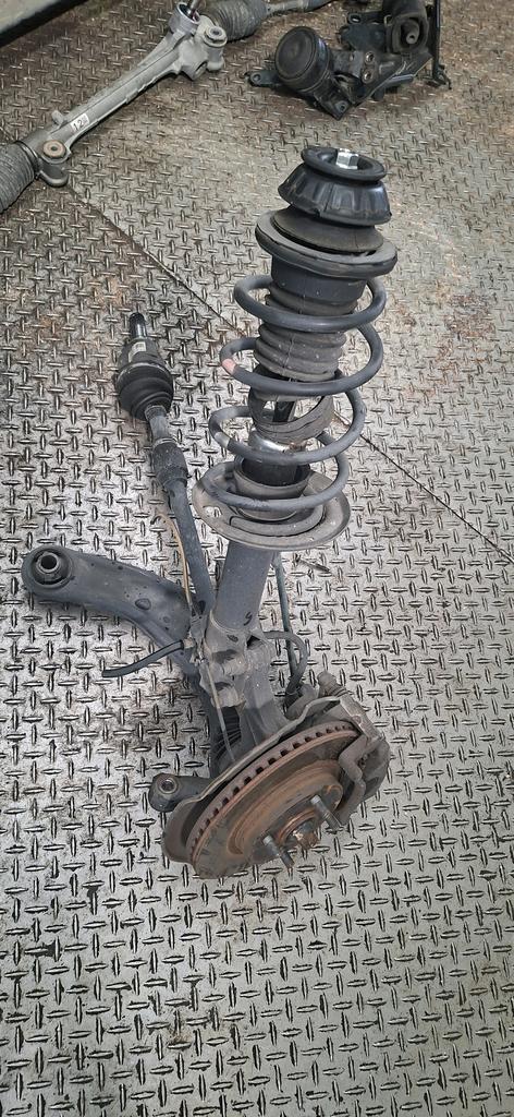 SUSPENSION DEL.MACPHERSON DISCO RH TOYOTA BELTA 2005-2012 SEDAN KSP92 SCP92