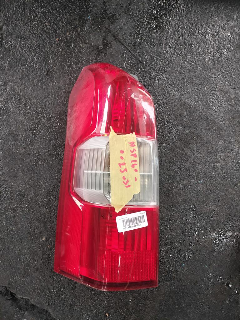 FARO POSTERIOR LH TOYOTA PROBOX 2014-2026 WAGON NCP160V NSP160V