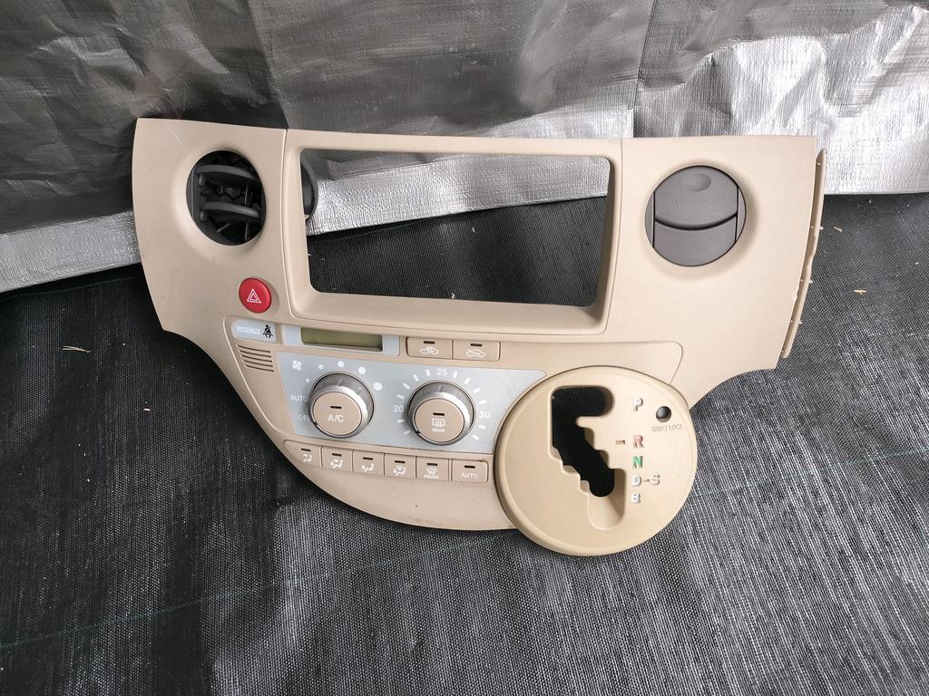 CONSOLA DE RADIO TOYOTA SIENTA 2003-2015 MINIVAN NCP81 NCP85G