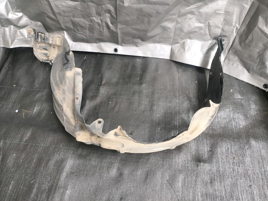 PLASTICO DE GUARDAFANGO LH TOYOTA SIENTA 2003-2015 MINIVAN NCP81 NCP85G