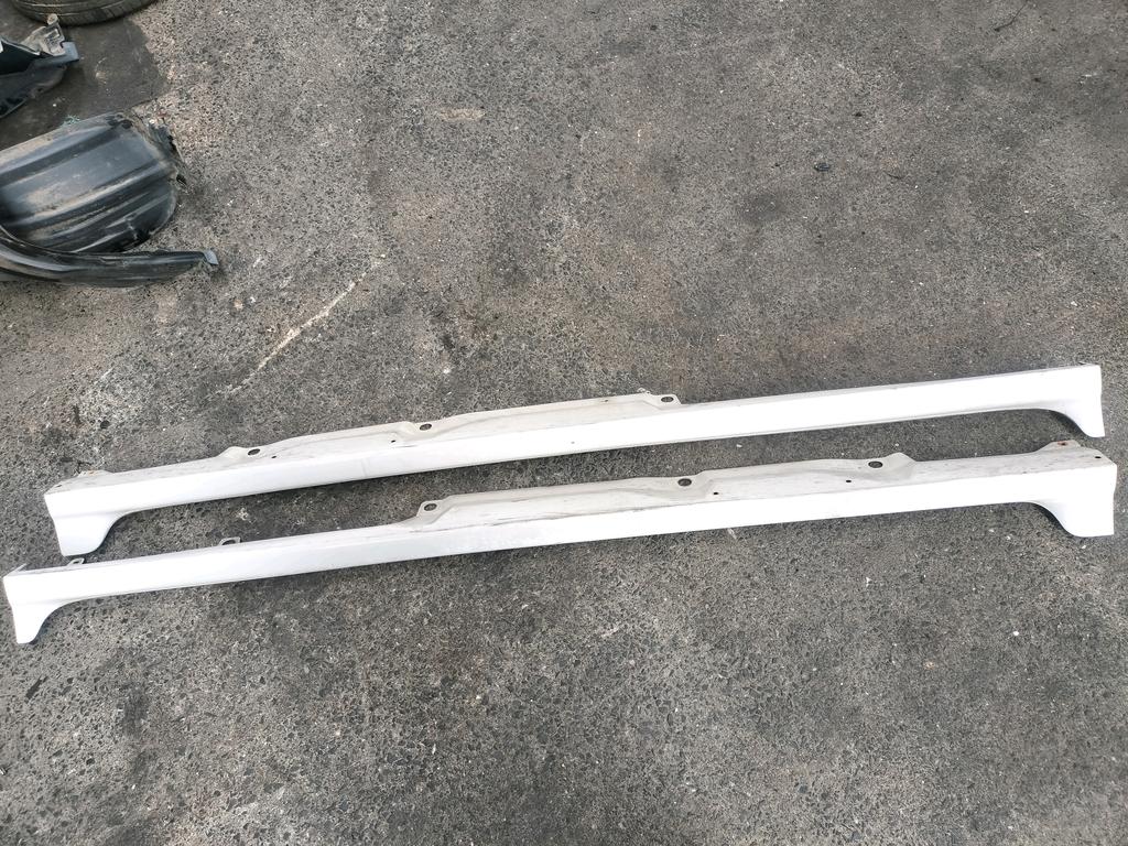 FALDON SPOILER LATERAL PAR TOYOTA SIENTA 2003-2015 MINIVAN NCP81 NCP85G