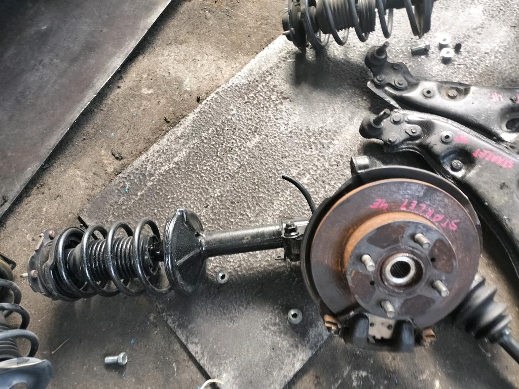 SUSPENSION DEL.MACPHERSON DISCO LH TOYOTA STARLET 1989-1996 HATCHBACK EP80 NP80