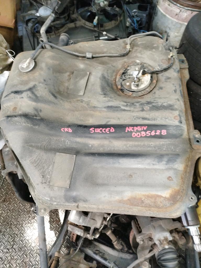 TANQUE DE GASOLINA COMPLETO TOYOTA SUCCEED 2002-2014 WAGON NCP51 NCP59