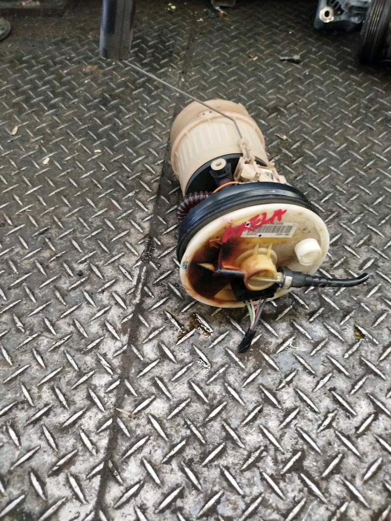 BOMBA DE GASOLINA COMPLETA MAZDA AXELA 2003-2009 SEDAN BKEP BK5P
