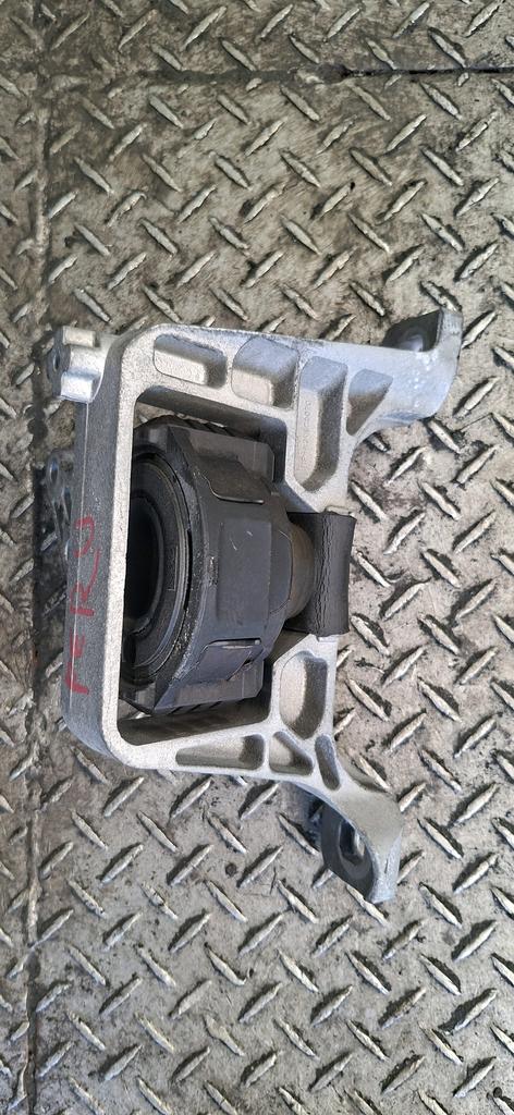 SOPORTE DE MOTOR MAZDA ZY