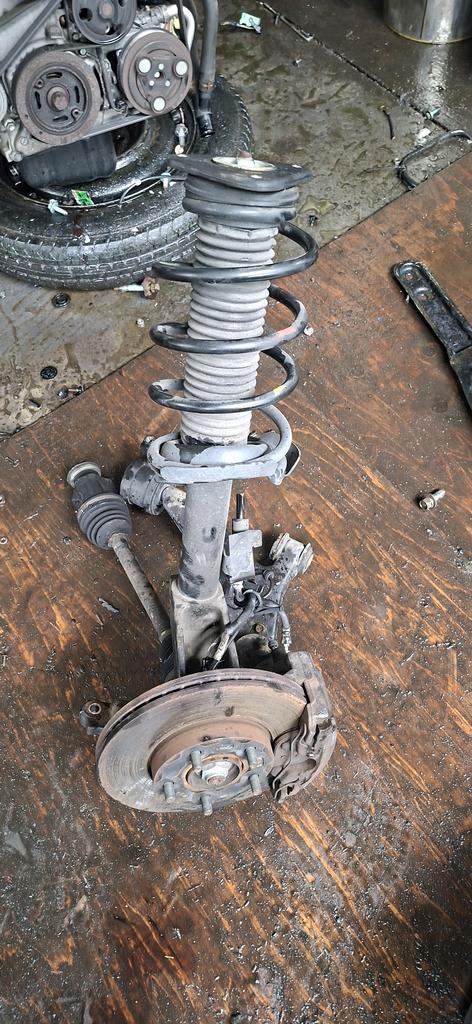 SUSPENSION DEL.MACPHERSON DISCO RH MAZDA AXELA 2003-2009 HATCHBACK BK3P BKEP