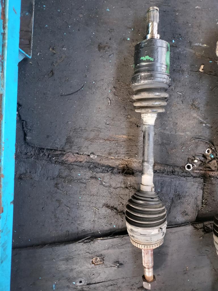 PALIER EJE COMPLETO LH MAZDA FAMILIA 1999-2008 VAN VY11 VFNY11