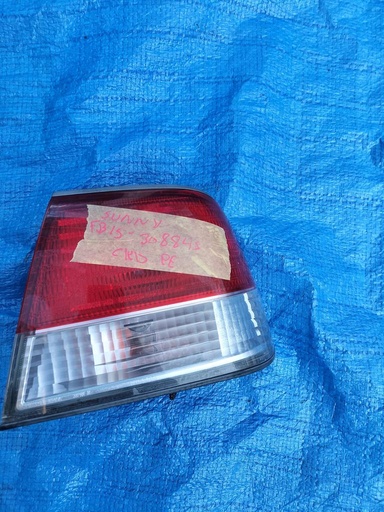 [EKERDV] FARO POSTERIOR RH NISSAN SUNNY 1998-2004 SEDAN B15 SB15
