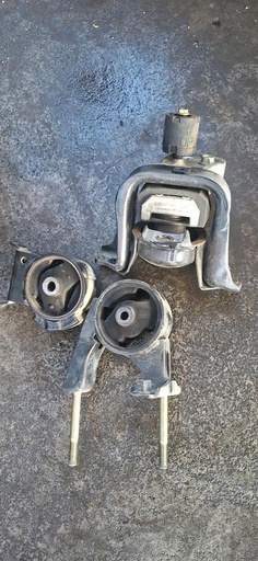[2ZM4S7] SOPORTE DE MOTOR TOYOTA RAUM 2003-2011 HATCHBACK NCZ20 NCZ25