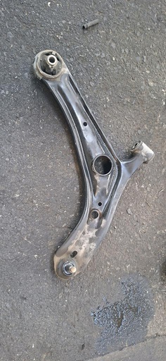 [W6VP8B] TRAPECIO RH TOYOTA RAUM 2003-2011 HATCHBACK NCZ20 NCZ25