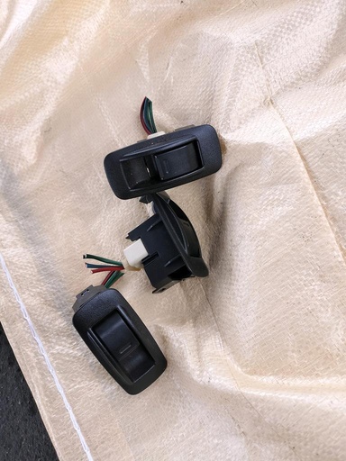 [29QHED] CONTROL SIMPLE DE LEVANTA LUNA TOYOTA BB 2000-2005 HATCHBACK NCP30 NCP35