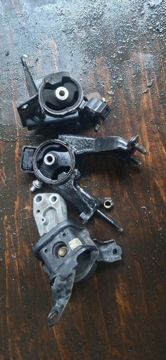 [FQ5VRF] SOPORTE DE MOTOR TOYOTA SPACIO 2001-2007 MINIVAN NZE121 ZZE124N