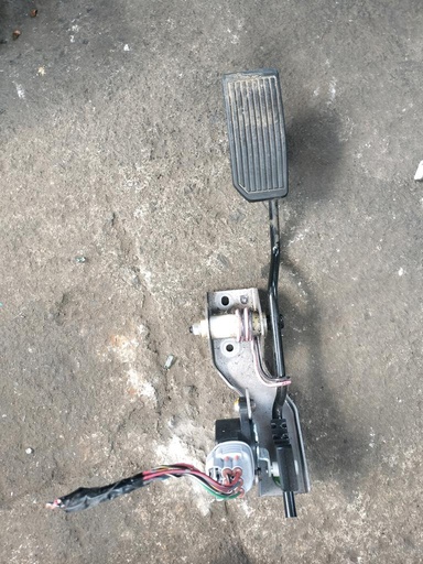 [PNU8HV] PEDAL DE ACELERADOR MAZDA FAMILIA 1999-2008 VAN VY11 VFNY11
