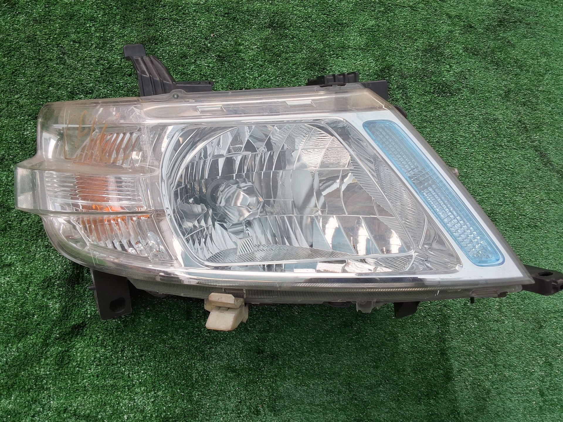 QFC8R7-0001